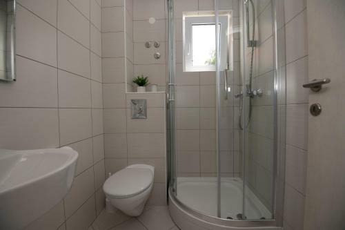 Apartment With Big And Free Private Parking