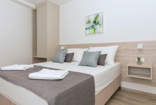 Beach Apartments Mara