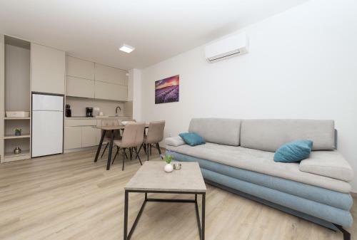 Beach Apartments Mara