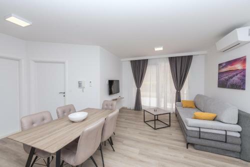Beach Apartments Mara