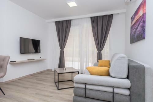 Beach Apartments Mara