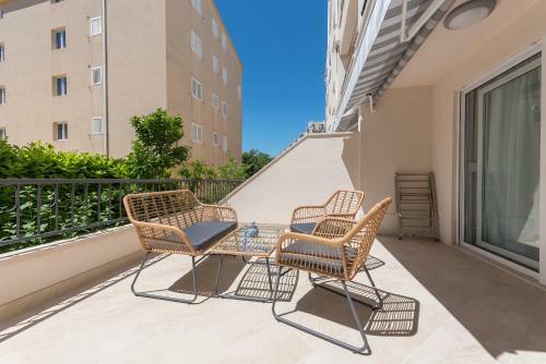 Beach Apartments Mara