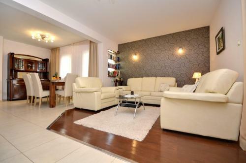 Villa Luna In Makarska, Private Pool