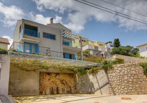 Apartments Elias