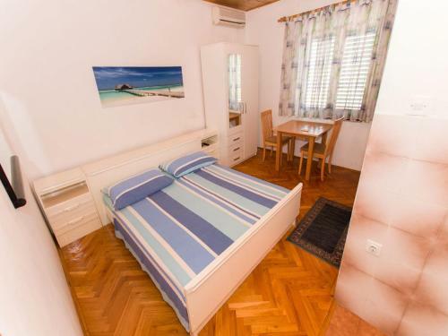 Apartments Srzi
