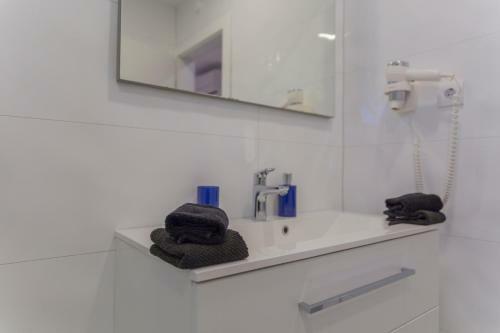 Veliko Brdo Apartments