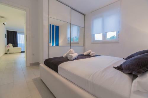 Veliko Brdo Apartments