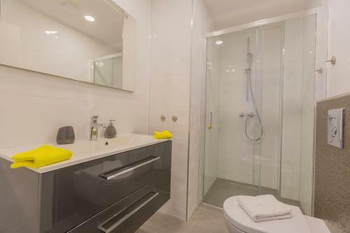 Veliko Brdo Apartments