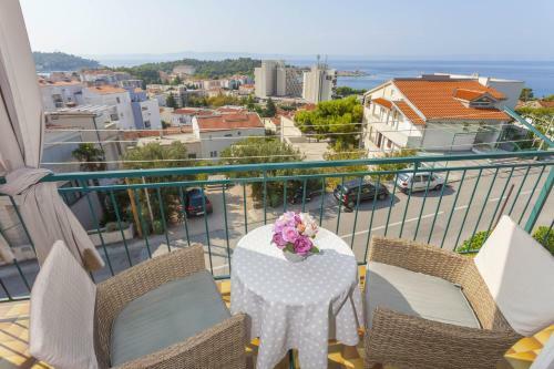 Apartments Maras