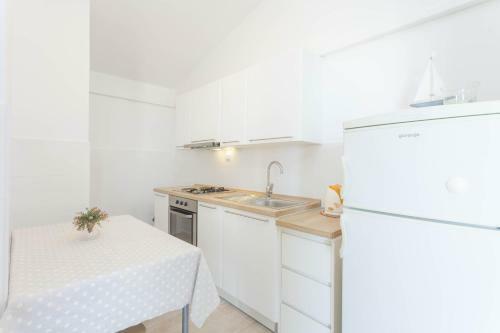 Apartments Maras