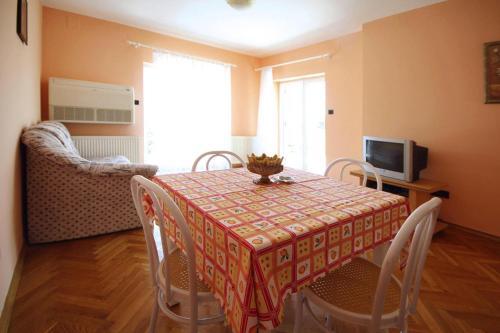 Apartments Home Blazinic Malinska - Cin01046-dya