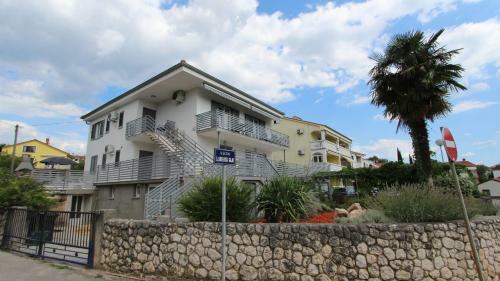 Hostal Apartments Pivas