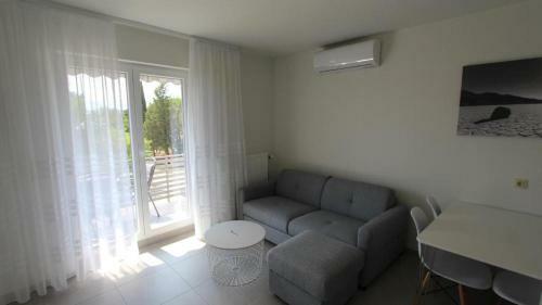 Hostal Apartments Pivas