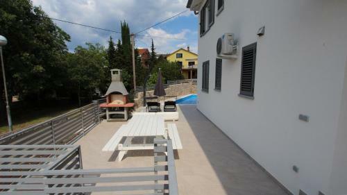 Hostal Apartments Pivas