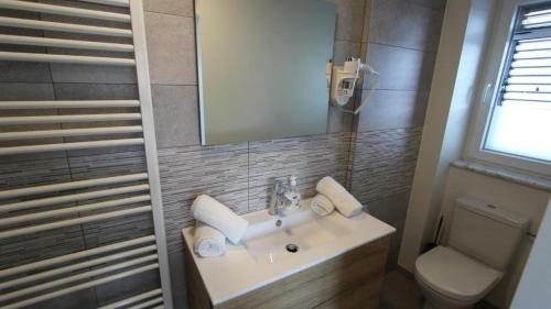 Hostal Apartments Pivas