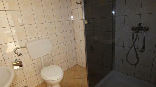 Hostal Apartments Ravli? Ana