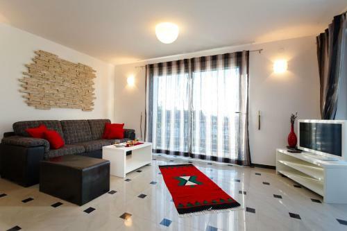 Hostal Apartments Adria