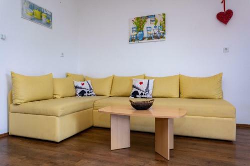 Hostal Apartments Ser?i?