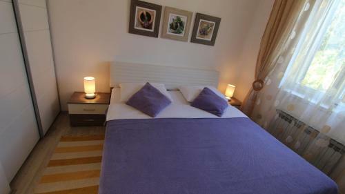 Hostal Apartments John