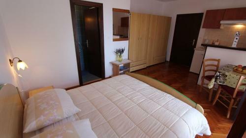 Hostal Apartments And Rooms Jelka