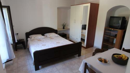 Hostal Apartments Eva