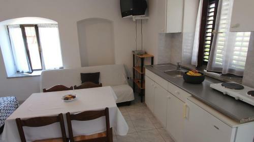 Hostal Apartments Eva