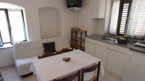 Hostal Apartments Eva