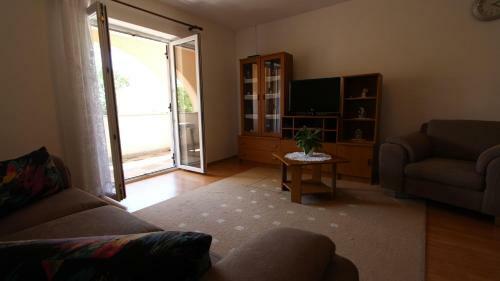 Hostal Apartments Vrbov?an