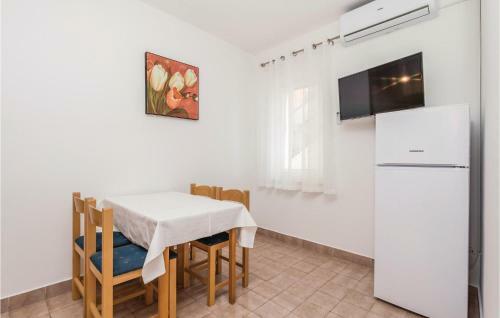 Two-bedroom Apartment In Mandre