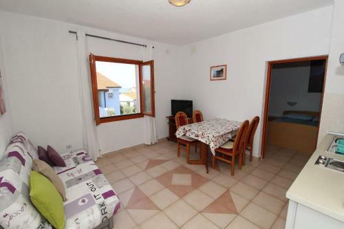 Apartments Uga2 - 70m From Beach