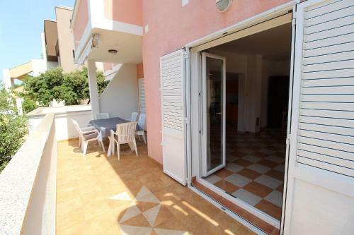 Apartments Uga2 - 70m From Beach
