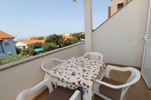 Apartments Uga2 - 70m From Beach