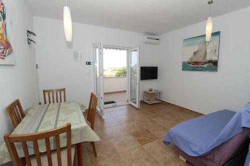 Apartments Uga2 - 70m From Beach