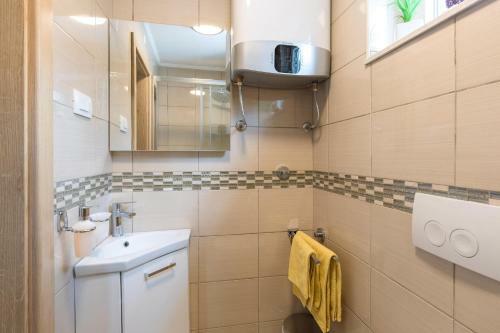 Hostal Apartments And Room Solis