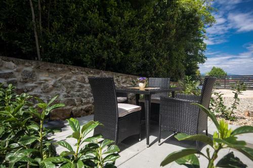 Hostal Apartments And Room Solis
