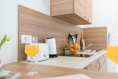 Hostal Apartments And Room Solis