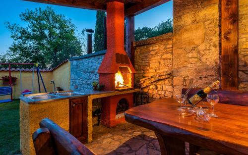 House Mali Vareski 585