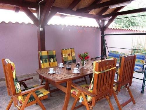 Hostal Apartments Mara