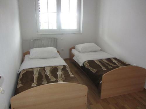 Hostal Apartments Mara
