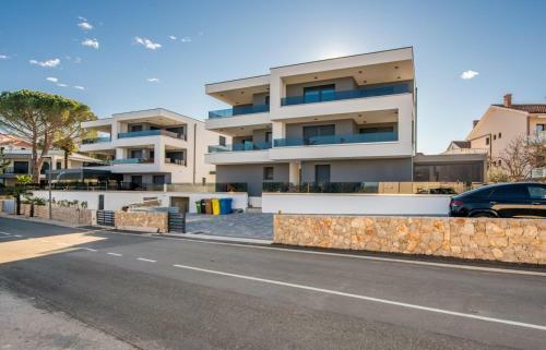 Elle Luxury Apartments Vanta?i?i