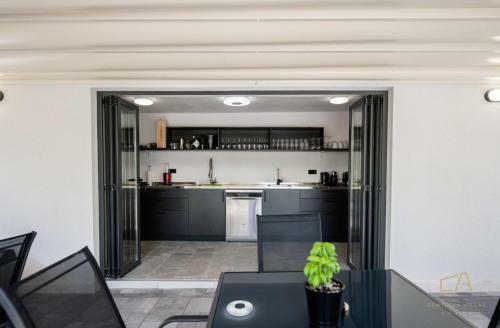 Hostal Luxury Villa Curiera