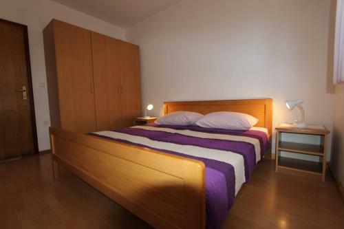 Hostal Apartments Miko