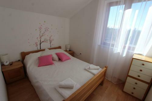 Hostal Apartments Valdina
