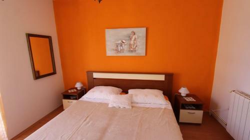 Hostal Apartments Duda