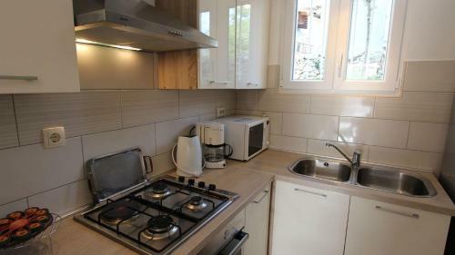 Hostal Apartments Duda