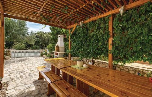 Two-bedroom Apartment In Mandre