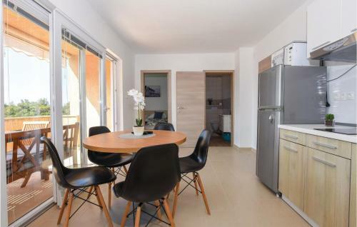 Two-bedroom Apartment In Mandre