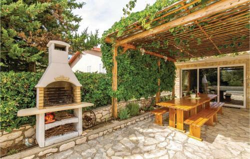 Two-bedroom Apartment In Mandre