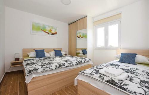 Two-bedroom Apartment In Mandre