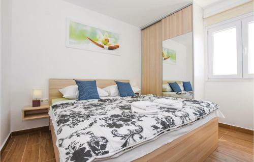 Two-bedroom Apartment In Mandre